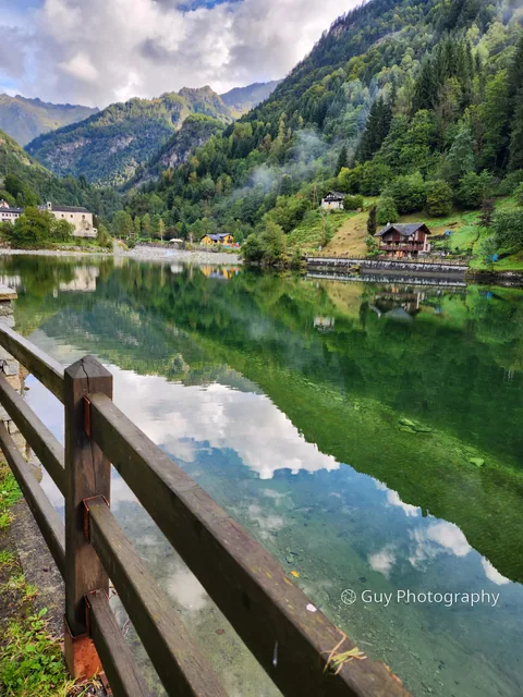 Mirror lake